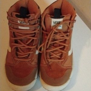 Vans boots